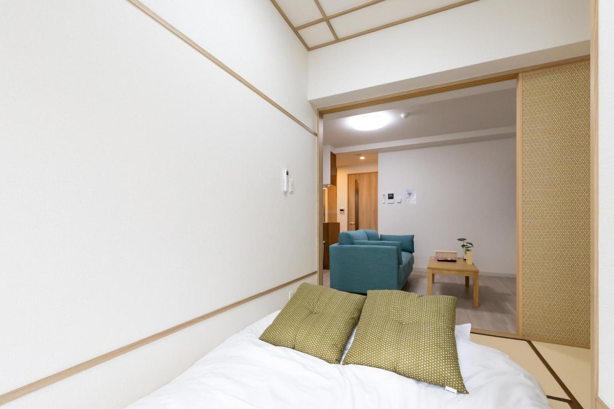 H2H Shinsaibashi Apartment Osaka Exterior photo
